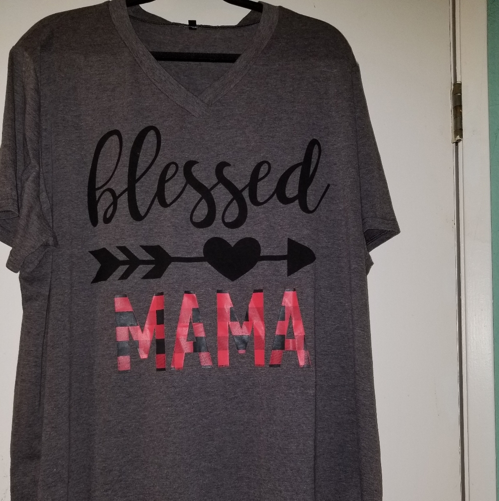 Brand new Blessed MAMA tshirt